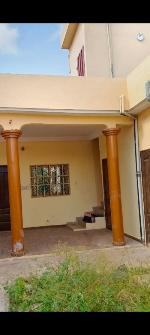 *VENTE A SEGBÉ🏘️* Villa dallé staffé bien carrelé très très