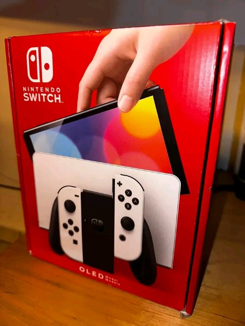 Verkaufe hiermit meine NINTENDO SWITCH OLED wegen nicht gebraucht, spielzeit