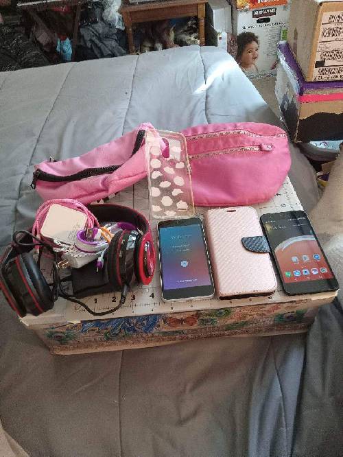 Boost Phones/W Everything.Please buy them now.Pickup Only.In Person Only.Cash Only.I'm