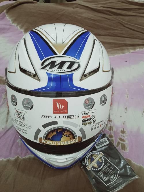🏍🏍**URGENT SALE A BRAND NEW MT HELMET **🏍🏍 🏍🏍MT World