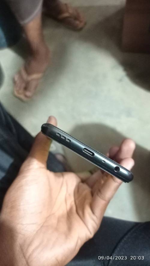 Model : Realmi 9i 6/128 টাকা প্রয়োজন তাই সেল করে