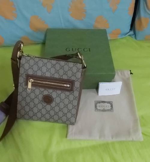 Original Gucci/GG Supreme messenger crossbody bag from season 2022 in
