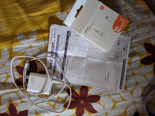 Xiaomi 33 watt original charger.. 11 tarikh kena hoise ..