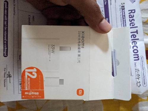 Xiaomi 33 watt original charger.. 11 tarikh kena hoise ..