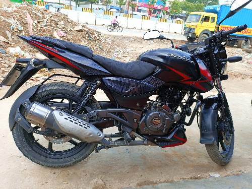 BAJAJ PULSAR DD BLACK/RED 2019UG5
