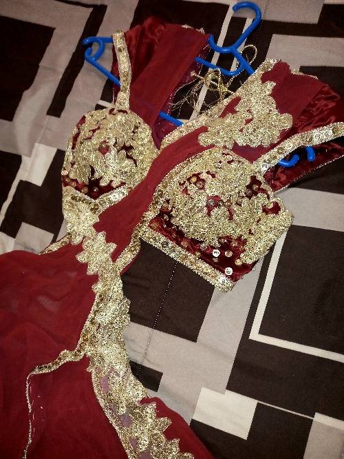 I'm selling my saree it was handmade and it was