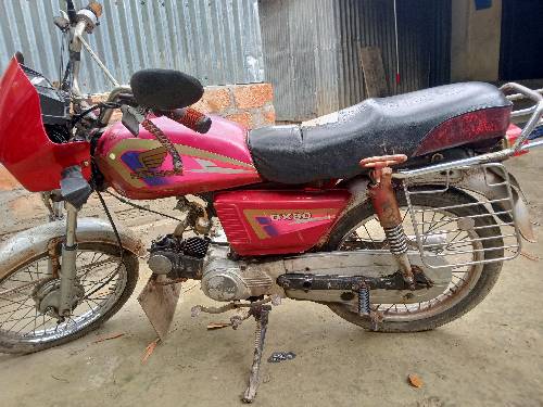এই মোটরসাইকেল বিক্রি করা হবে যারা নিতে চান এই নাম্বারে