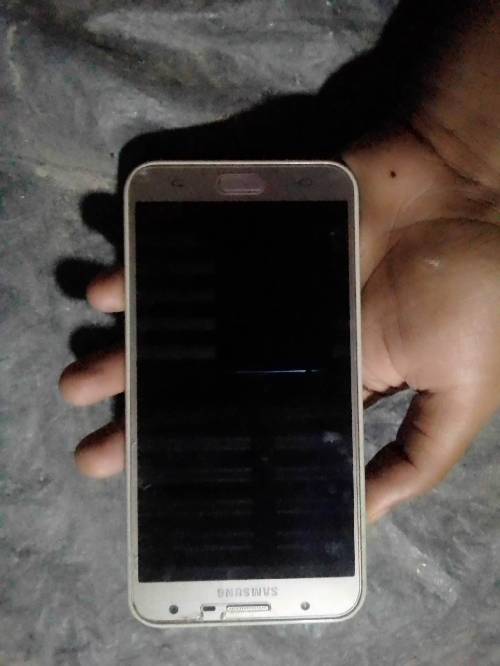 Samsung J 7 next