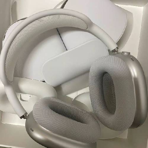 Airpods Max grises y negros