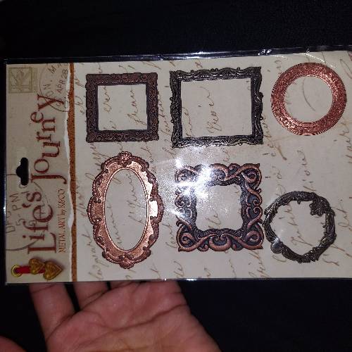 Featuring: 3 finishes: (2)Antique Silver; (2) Antique Gold; and (2)