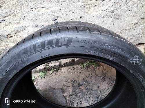 2X 325 /35/22 Michelin Pilot Sport 4S