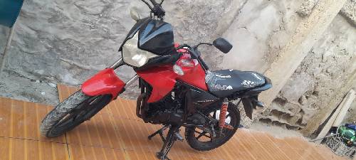 Se vende moto honda cb 110 2018