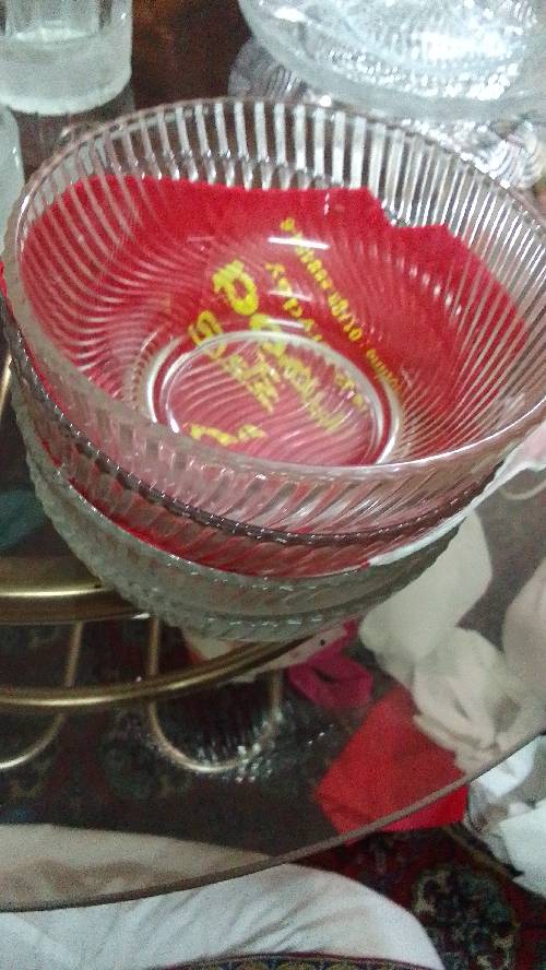I want to sell my 4small bowls very good condition