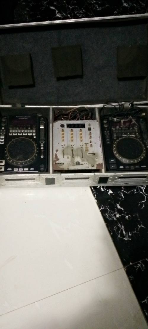 Used 1units of American radius 1000 and 3000 each. 1