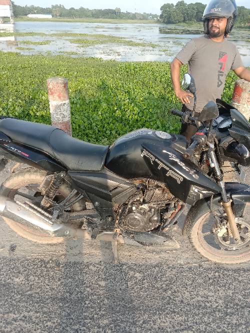 Cc 150 Kilu 15 hajar Colour black Mobile number -01676166405