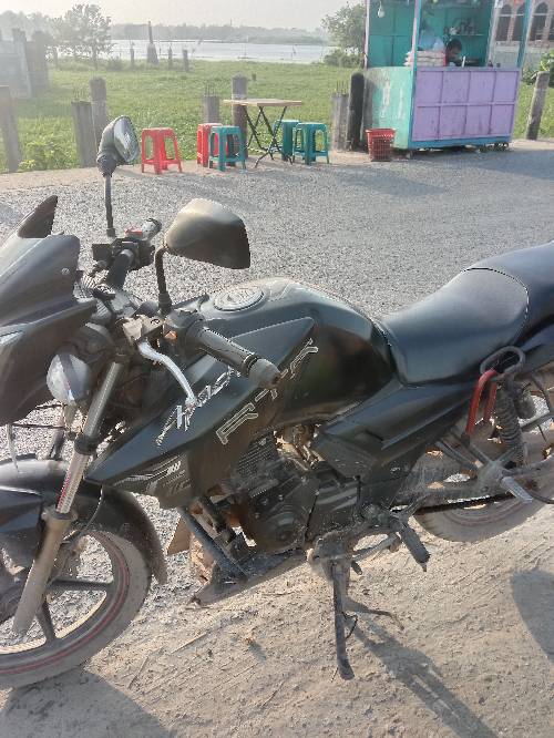 Cc 150 Kilu 15 hajar Colour black Mobile number -01676166405
