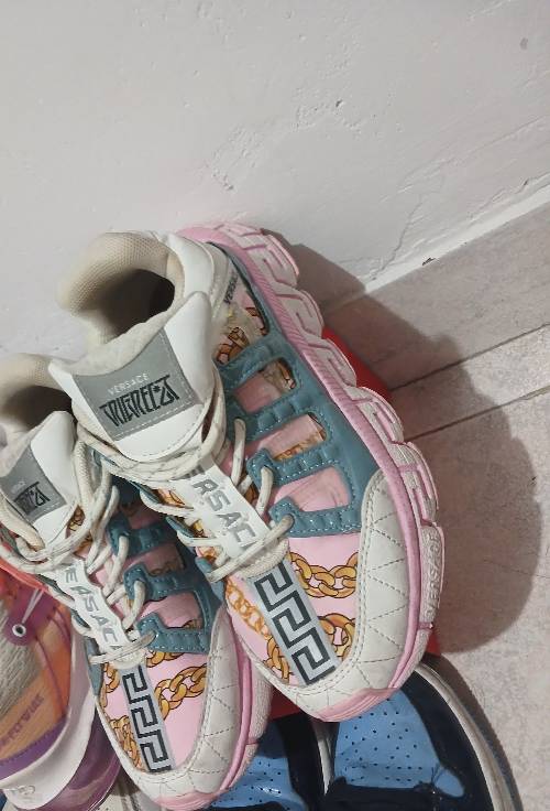 Zapatillas dama euro 37 solo una puesta