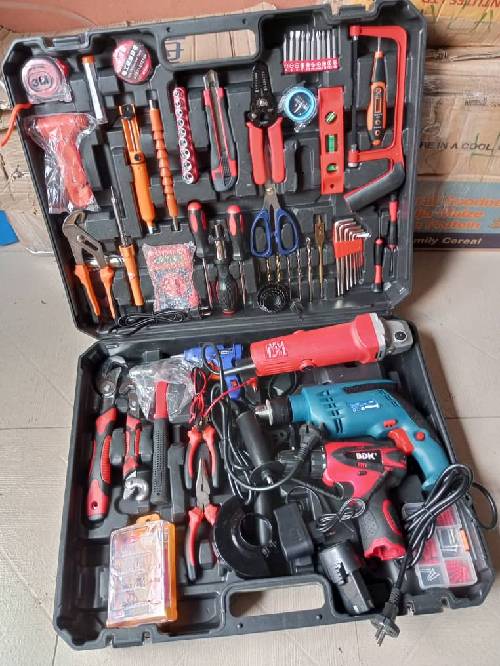 Complete set of electrical tools with drill and filling machine