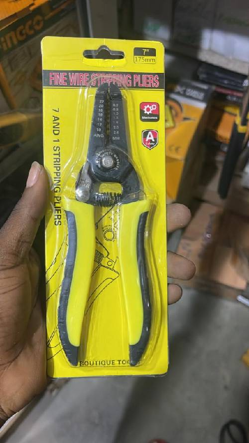 Wire stripper