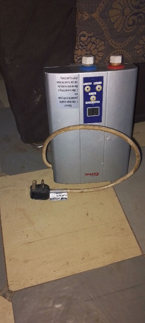 Instant water heater