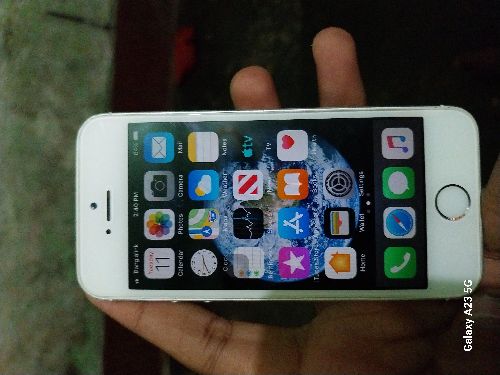 All good. I am use iPhone 5s Rom: 16 camera