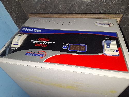 Microtek stabilizer for home 10kv in warranty urgent sale