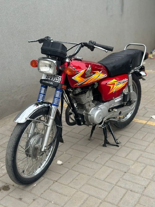 Honda 125 CG fire urgent sale my WhatsApp number only