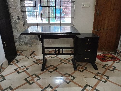 Bending Reading table