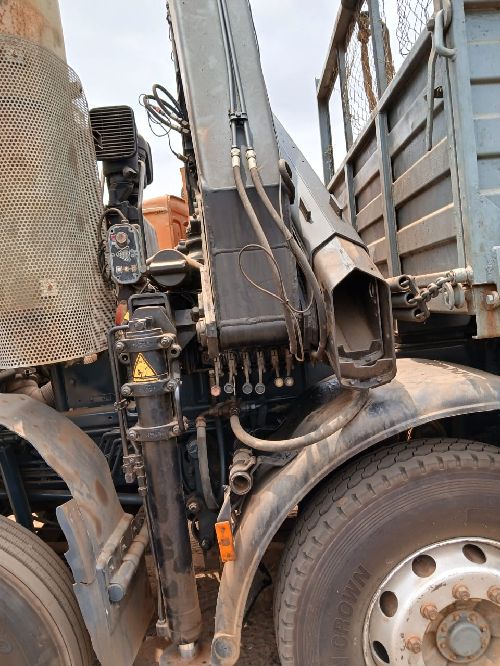 Motor selado caixa manual selada impecável preço 27 milhões negociável