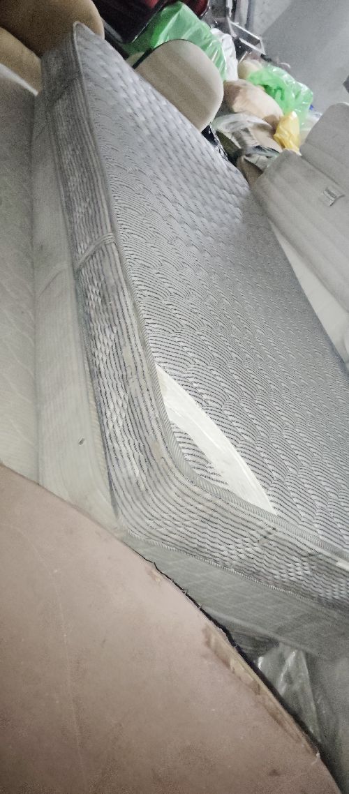 Ek cooler, two double bed k gadde spring vale mote