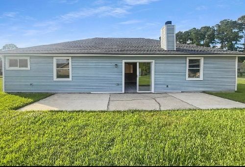 BEAUTIFUL FAMILY HOME FOR RENT . 7558 ALLSPICE Circle N,