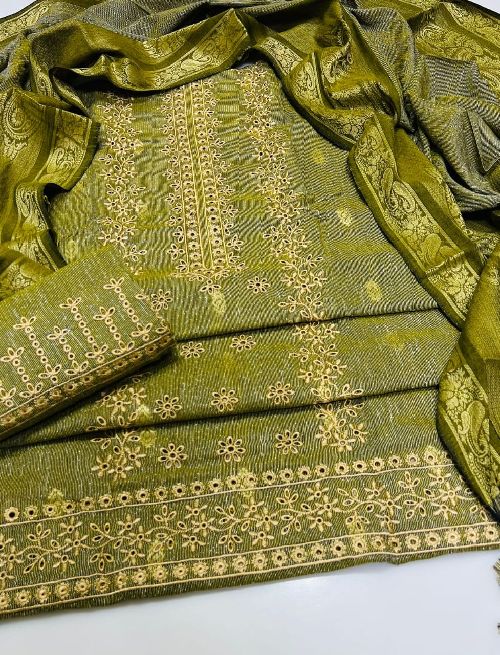 Online dress available ladies and gents clothes available for Pakistan