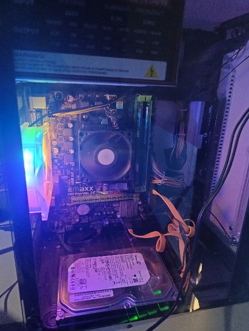 PC SET NEGO PA! AMD A8-7600 Radeon R7 10 Compute