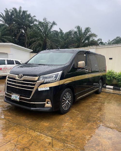 Capital luxury transit Luxury at affordable prices The real alternative