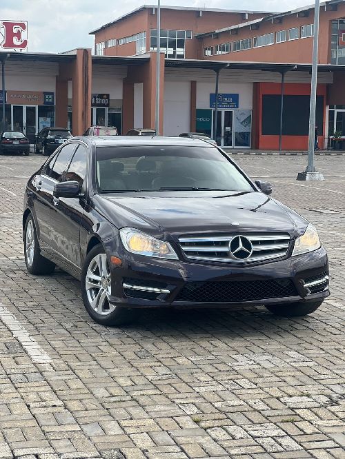 REGISTERED 🇳🇬 ®️ C300 MERCEDES BENZ 2012/2013 MODEL FULL OPTION