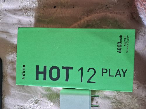 Infinix hot 12 play 4/64