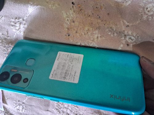 Infinix hot 12 play 4/64