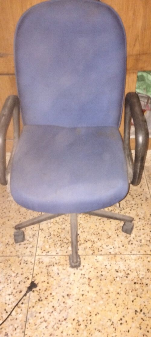 Computer round chair urgent sale