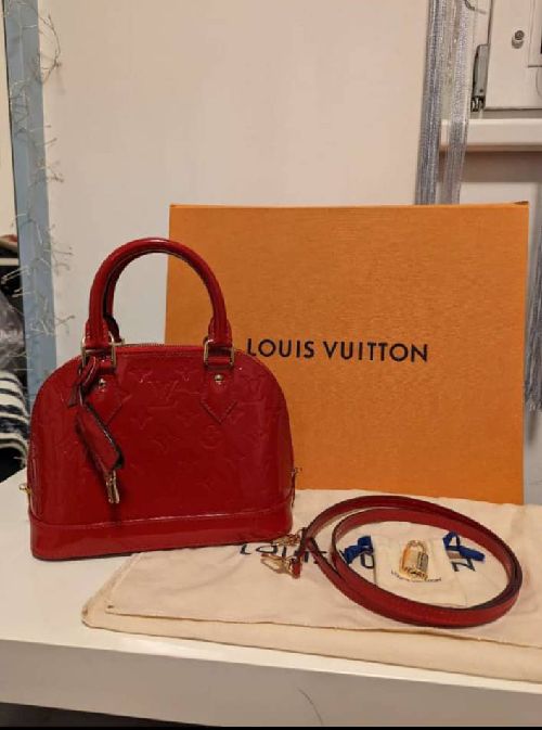 Ich verkaufe eine wunderschöne Louis Vuitton Tasche. Original in Größe