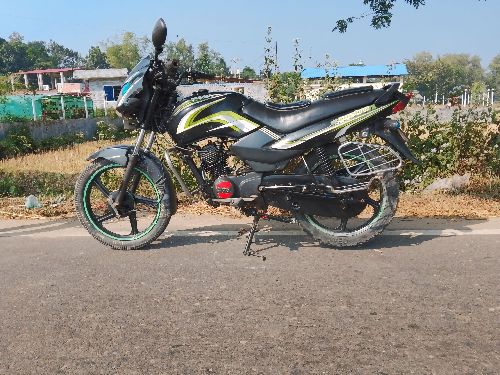 গাড়ি Running ও আছে বর্তমানে নিজে Use করা ওর ,,,,,ওখান