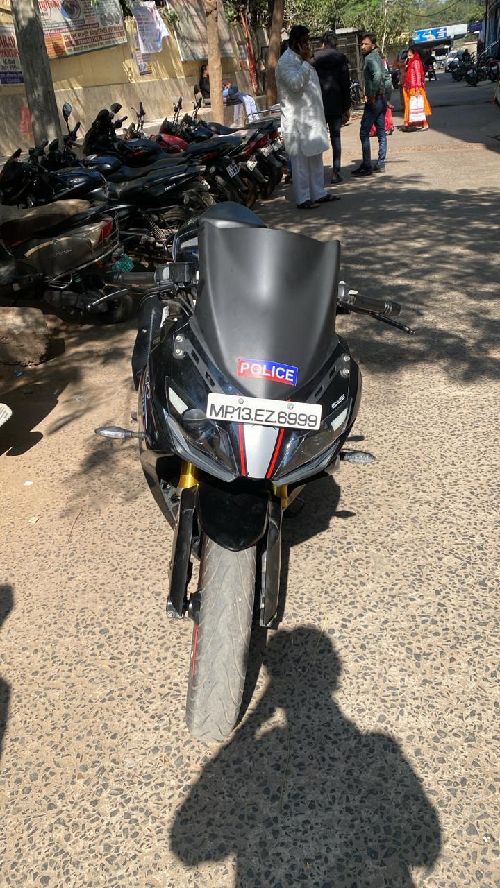 Apache RR 310 bs4
