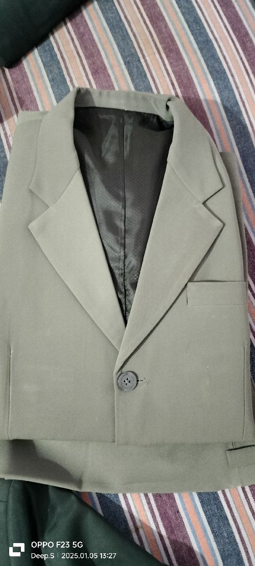 Fresh coat pent set no damaged no drycleaner