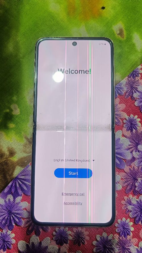 Samsung Galaxy z flip 4 , green line issue and