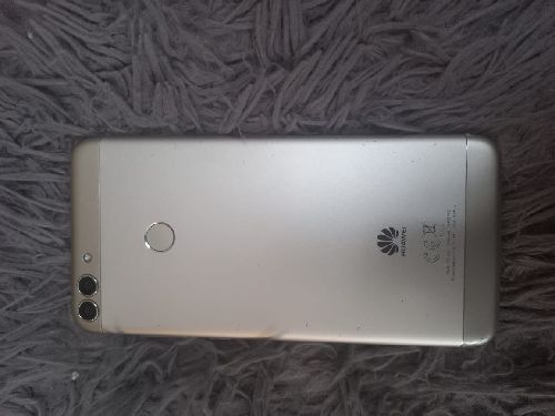 Huawei P Smart Condition 10/09 4/64 Urgent Sale krna hai
