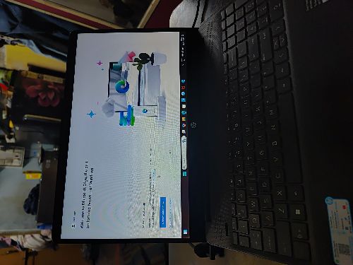 Hp laptop Ryzen3 8gb/256, HD