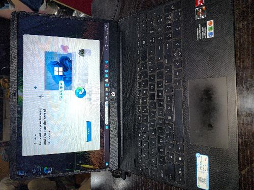 Hp laptop Ryzen3 8gb/256, HD