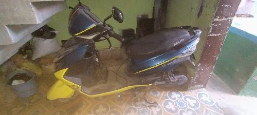 Zelio battery scooty