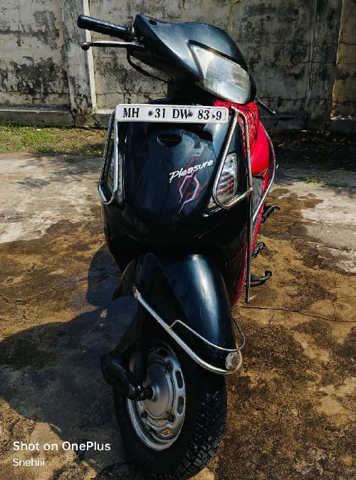 Honda pleasure 2011 good condition Arjent for sell Money problem