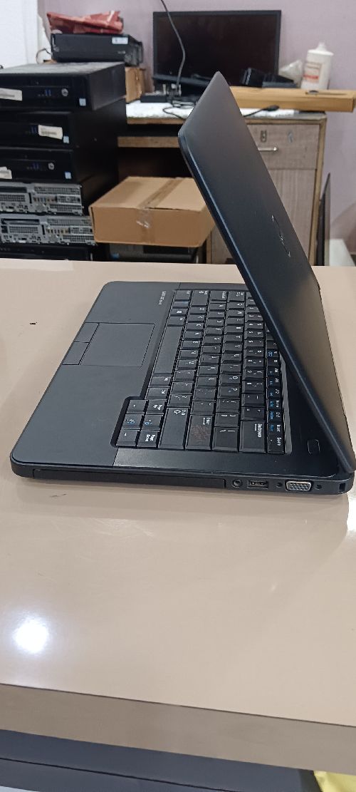 Dell 8+ 256 vondo 10 pro 14 inch
