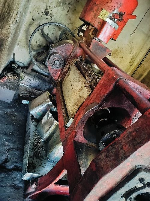Oil Expaler machine 9 volt (5.5) 25 HP motor +